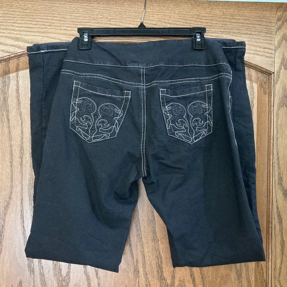 Suko Jeans, Black, Women's size 6, stretchy, elastic waist